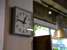 画像8: 送料無料！【PRAGOTRON Vintage Clocks/パラゴトロン/336×336×65/壁掛け時計/USED/ビンテージ/1体】 (8)