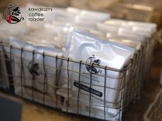 画像6: kawakami coffee roaster 応援プロジェクト！≪kawakami coffee roaster≫【ドリップコーヒー/ドリップバッグ/DRIP BAG/マイルドブレンド/デカフェ コロンビア/1袋】 (6)