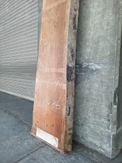 画像4: ≪未加工≫無垢一枚板 両耳 人乾材 ブラックチェリー W2550×D460~510×t65 (4)