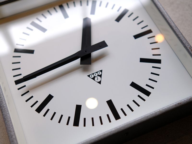 送料無料！【PRAGOTRON Vintage Clocks/パラゴトロン/336×336×65