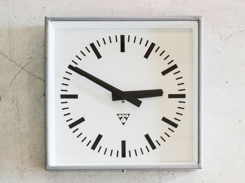 画像1: 送料無料！【PRAGOTRON Vintage Clocks/パラゴトロン/330×330×65/壁掛け時計/USED/ビンテージ/1体】 (1)