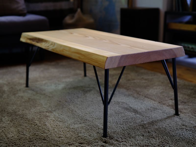 長さ極上品‼️天然杉一枚板無垢板　脚折り畳みできるテーブル‼️完成品‼️